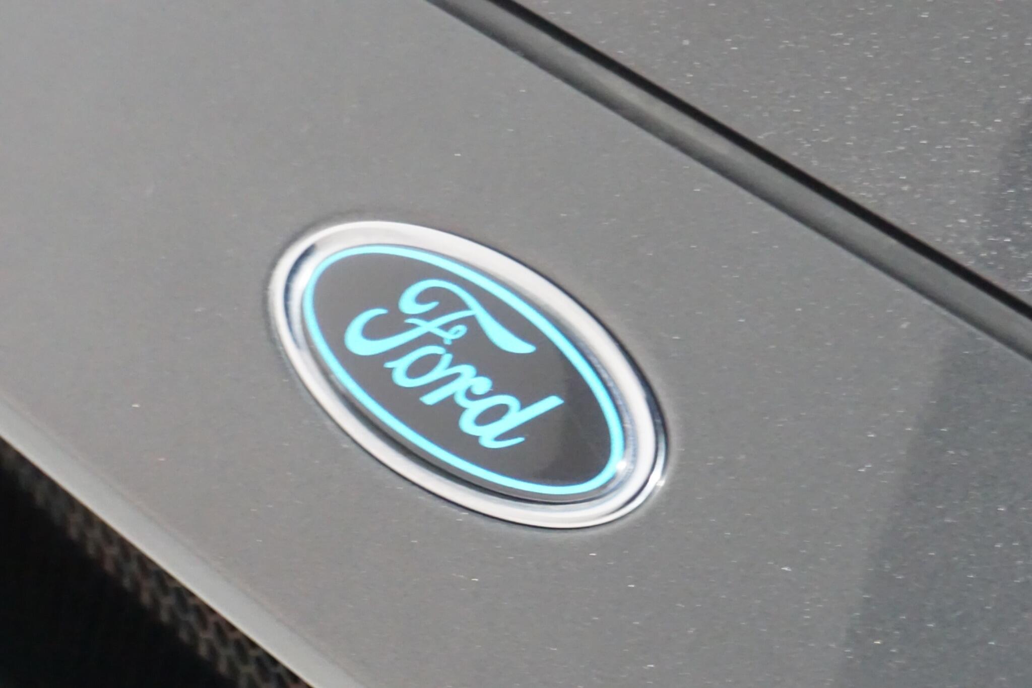 Ford Focus 2.3T EcoBoost RS Hatchback 5dr Petrol Manual AWD Euro 6 (s/s) (350 ps)